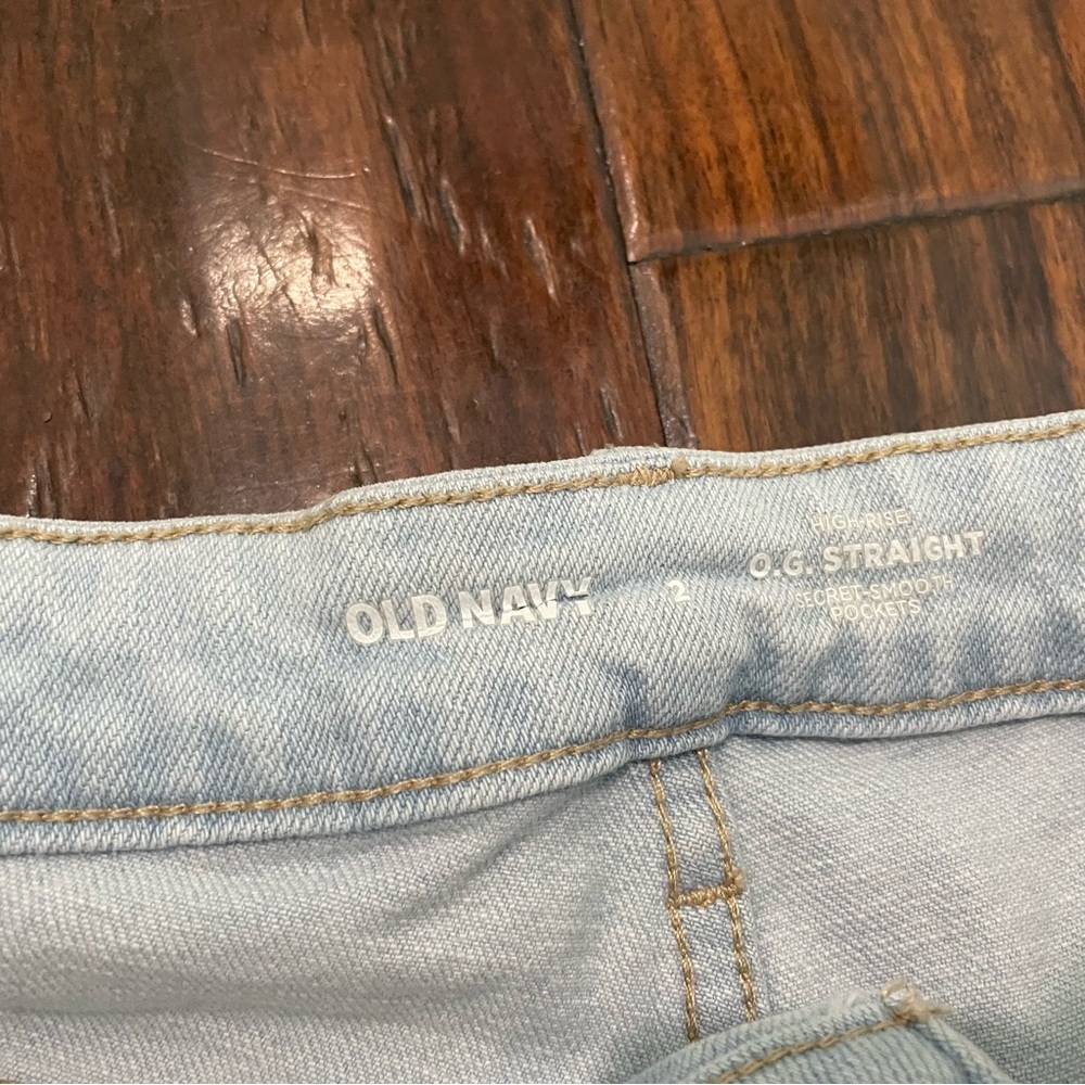 Old Navy Size 2 Women's High Rise Denim Cut-offs OG Secret Smooth Pockets - Picture 2 of 4